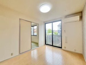 メゾンリュミエール B102号-2