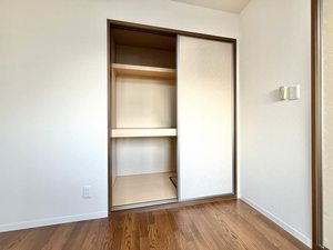 グランメール小泉 C101号-9