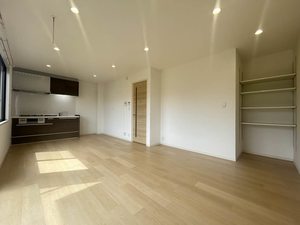 メゾン・ラフィーネ A102号-13