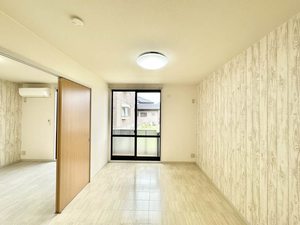 ファミール羽根 C102号-10