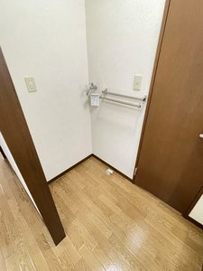 ルミエールうぐいす 0101号-8
