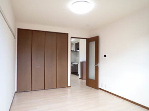 ルミエールうぐいす 0201号-3