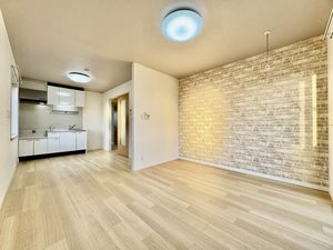 プレステージ C101号-2