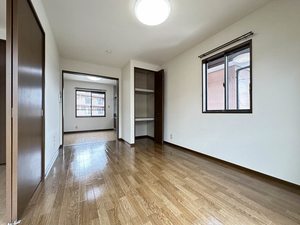 シャーメゾンブロード B202号-3