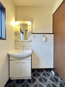 シャーメゾンブロード B202号-7