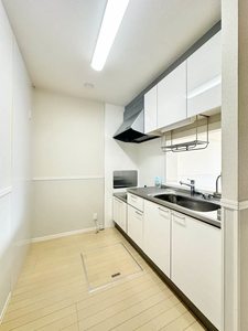 アヴァンセ本市場 C101号-4