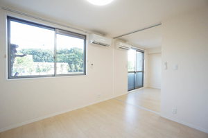 グランシャリオ C101号-9