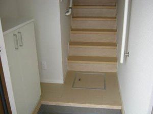 カーサ ファミリオ A202号-3