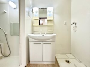 Ｑｕｅｅｎ’ｓ　Ｉｓｌａｎｄ 0205号-12