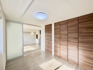 ラフ　アンド　タフ　向山 0203号-5