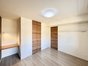 ラフ　アンド　タフ　向山 0203号-8