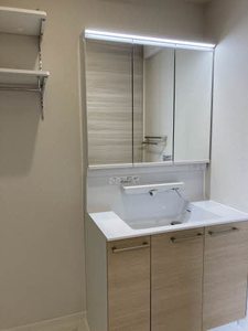 ＥＣＯ＆ＣＬＥＡＮ　ＨＯＵＳＥ　ＮＡＷＡ－ＫＩＴＡ 0101号-9