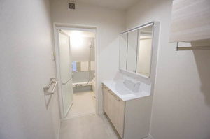 Ｇｕｒｉｓｈｉｎａ（グリシナ） 0301号-11