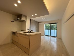 オーサム ガーデン(Awesome garden) 0203号-5