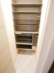 Ｂｌｏｏｍｉｎｇ覚王山 0203号-5