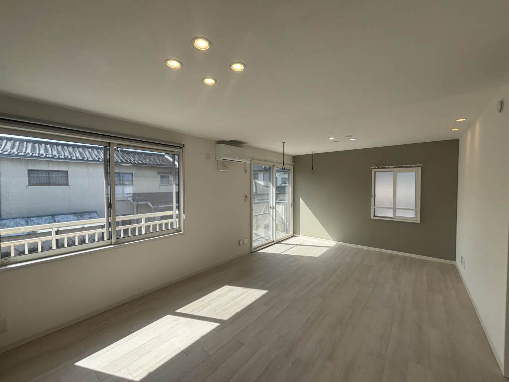 ポリティア上條 A202号-2