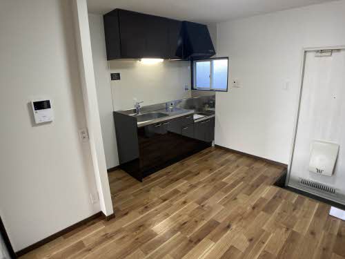 サニータウン七舗 B101号-4