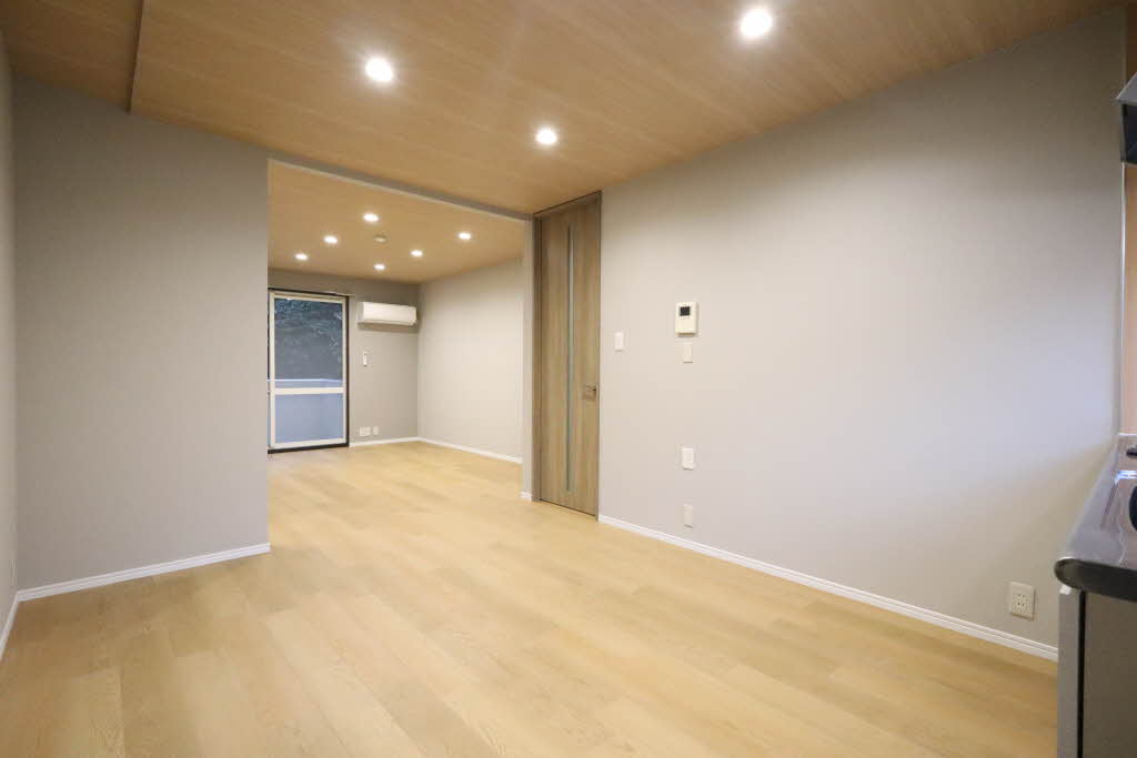 エイトスクウェア芳ケ崎 0106号-3