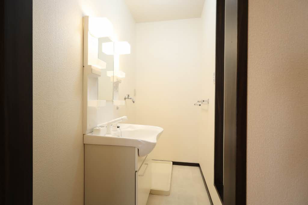 エステート赤堀 B101号-5