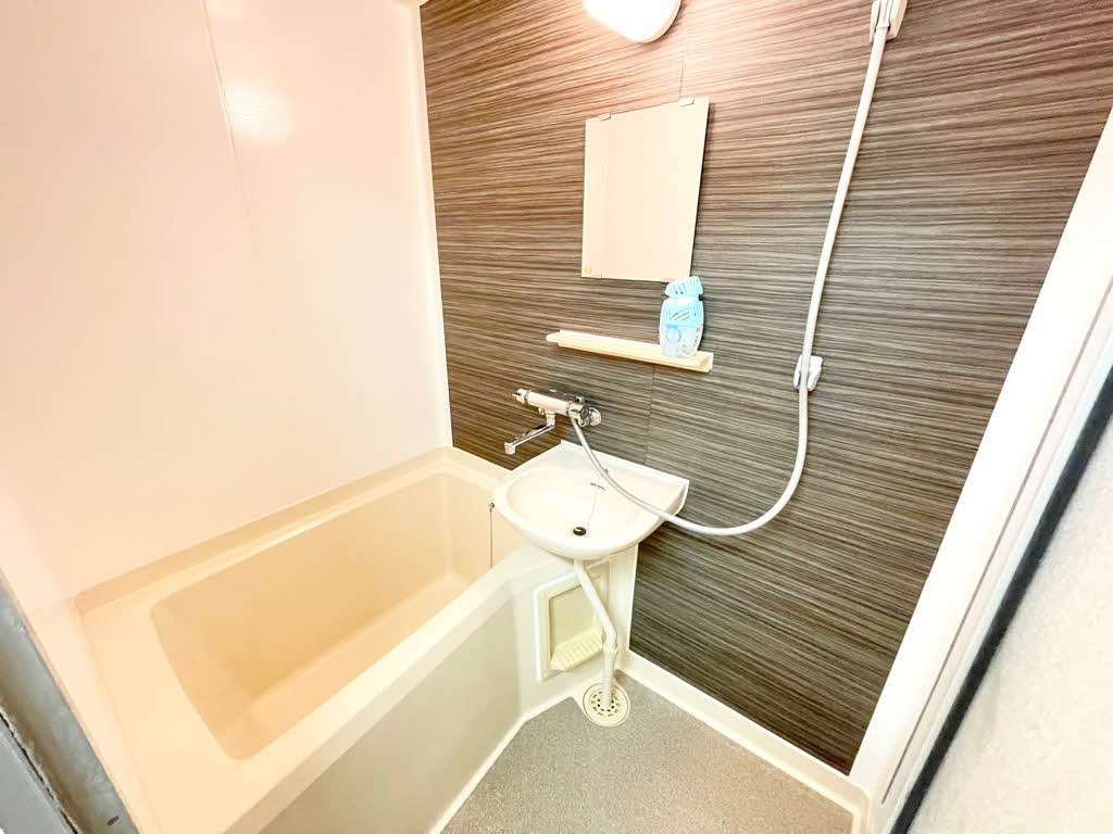 ジュネス瑞穂 B202号-7