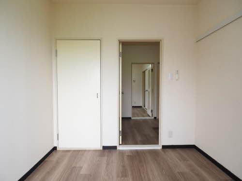 メゾン月ヶ丘 0201号-11