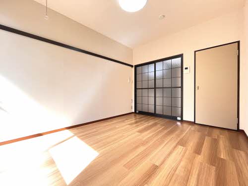 サニーコート高坂 B102号-3