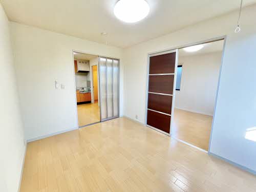 メゾンリュミエール C102号-2