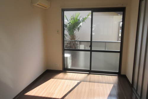 ビクトリーパレス 0202号-2