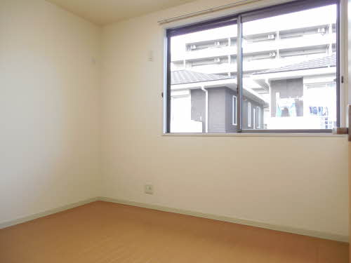 ロイヤルプラムガーデン D202号-4