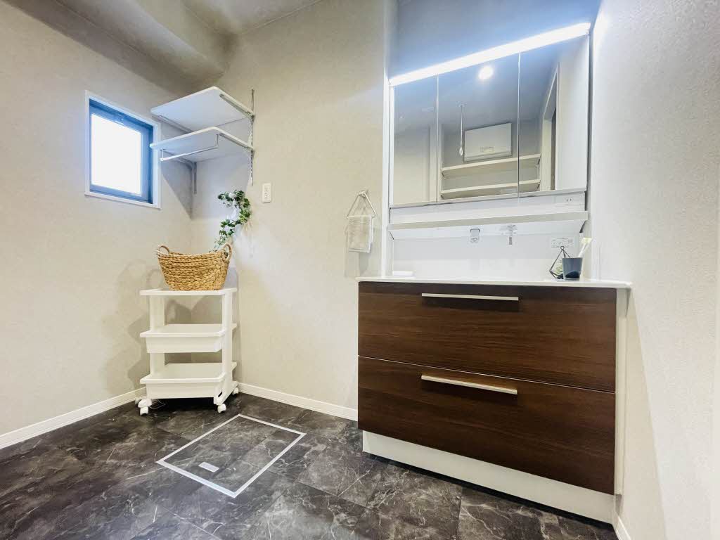 ＶＡＬＵＧＥ豊岡 F102号-8