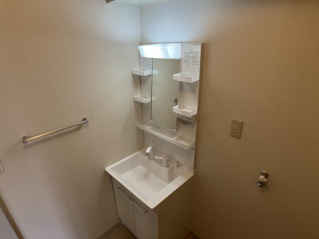 メゾン　エルピス A201号-11