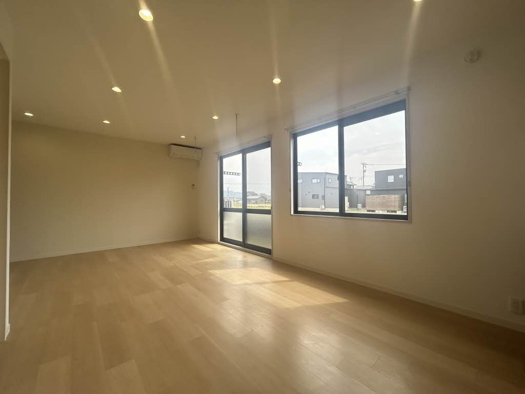 メゾン・ラフィーネ A102号-15