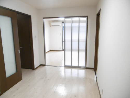 グランシャリオ中吉田 A102号-3