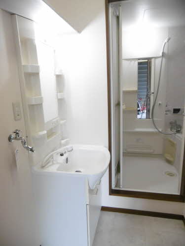 グランシャリオ中吉田 A102号-8