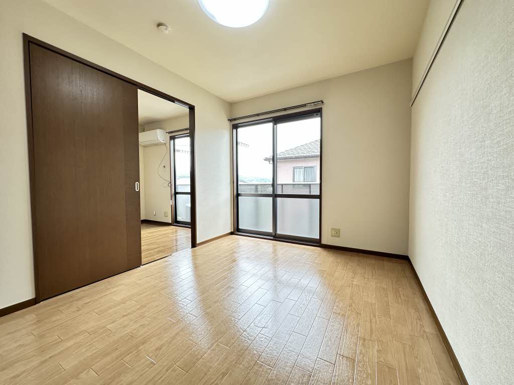 シャーメゾンブロード B202号-9