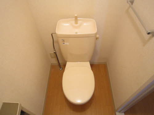 コート青山 B202号-7