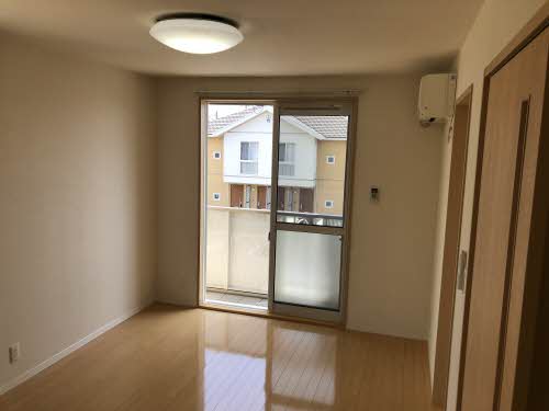 ヴィラ　トガリーゼ B202号-2