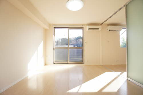 グランシャリオ C103号-3