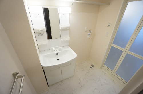 グランシャリオ C103号-9