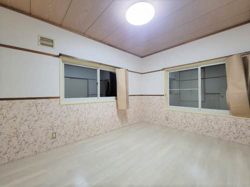 サンパレス小山 A1号-4