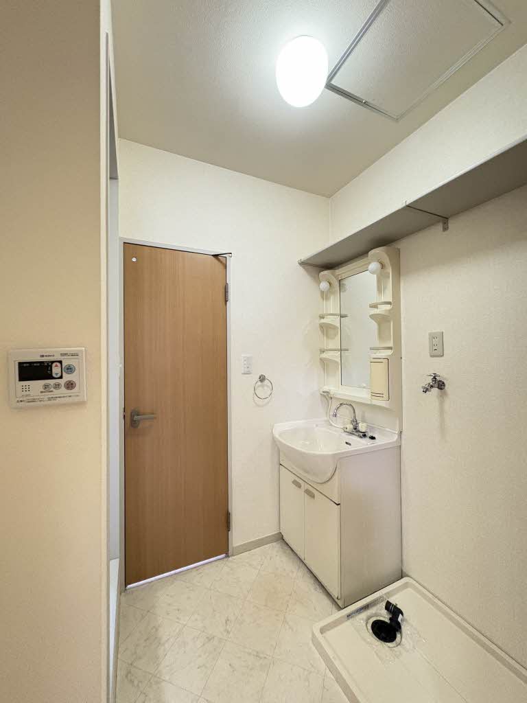 ディアコート中島 B101号-6