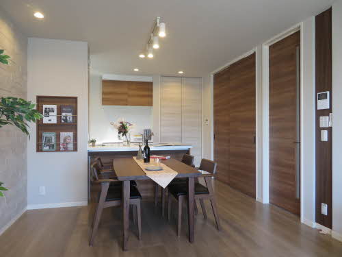 ｓｏｒｅｉｌ　ｌｅｖａｎｔ 0102号-2