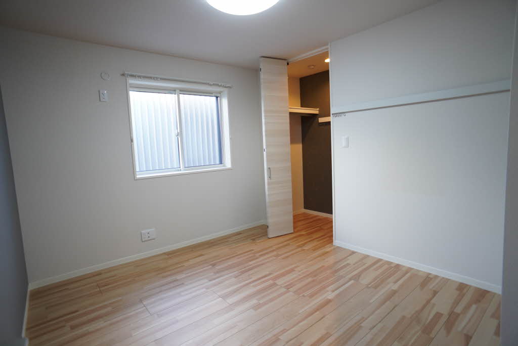 ＥＡＧＲＥＴ　ＲＯＢＩＮ 0205号-6