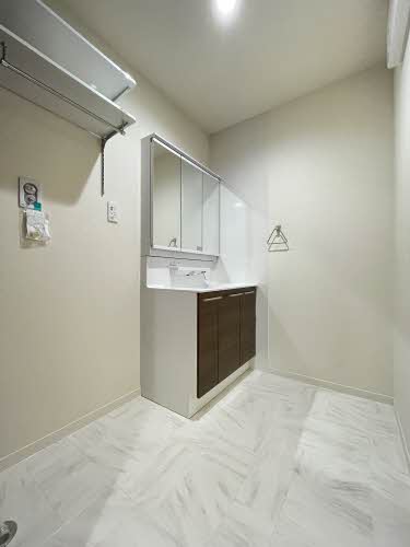 ラ・ベルリュンヌ 0103号-11