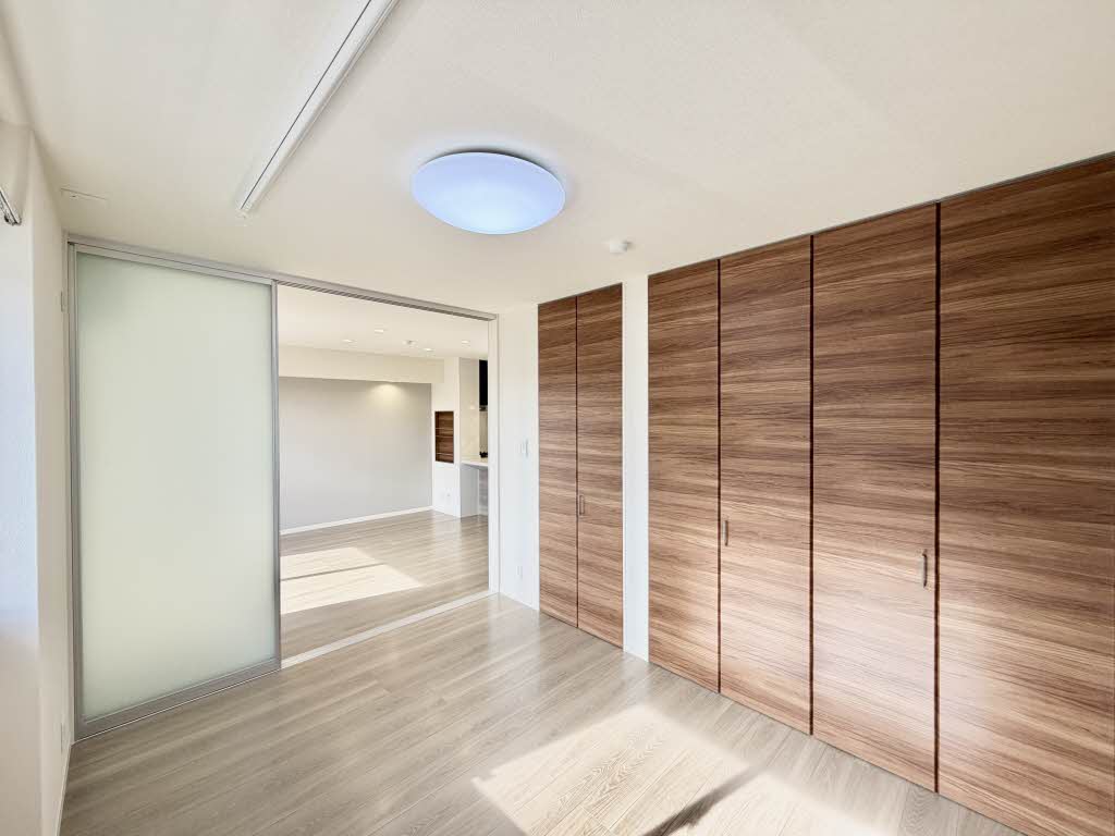 ラフ　アンド　タフ　向山 0203号-5