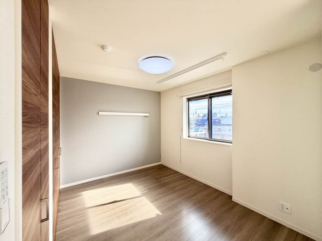 ラフ　アンド　タフ　向山 0203号-6