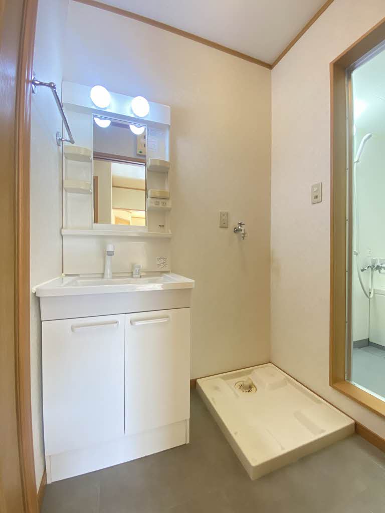 グランシャリオ A00C号-5