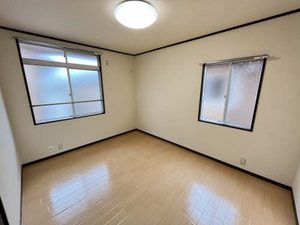 クレセントモール E202号-11