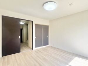 サーティーンガーデン B102号-2