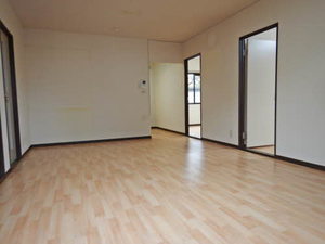 フレグランス Yours D102号-4